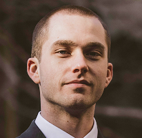 Expert en trading et analyste du marché des cryptomonnaies, Thomas Whitfield